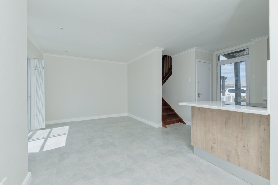 To Let 2 Bedroom Property for Rent in Parsonsvlei Eastern Cape